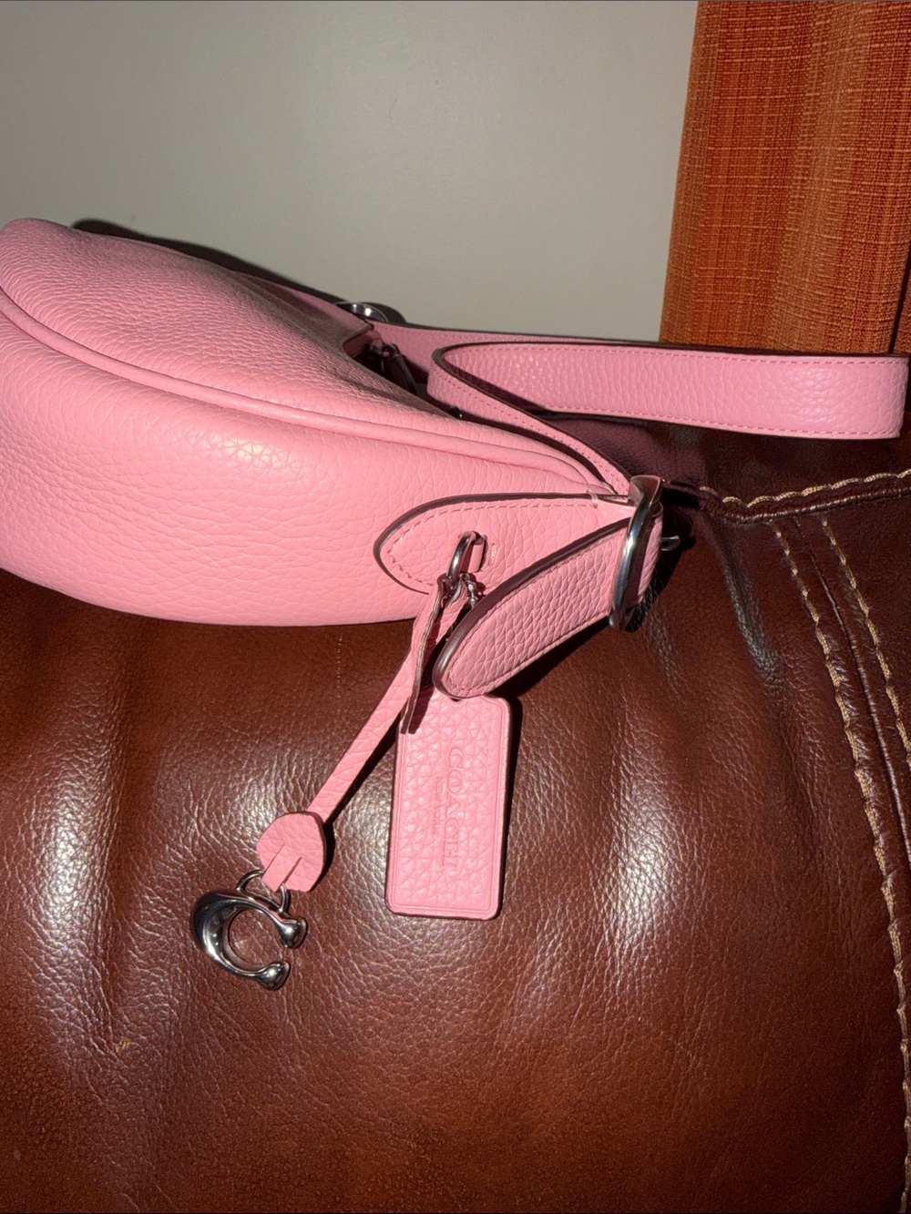 ‼️Coach Luna Pink Leather Shoulder Bag - Picture 10 of 16